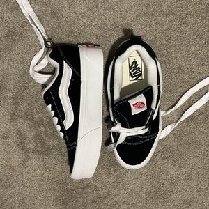 Vans Knu Skool